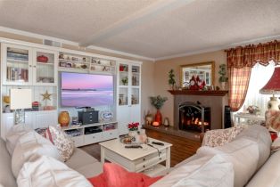 Single Family Residence, 1063 Via Mil Cumbres, Solana Beach, CA 92075 - 10