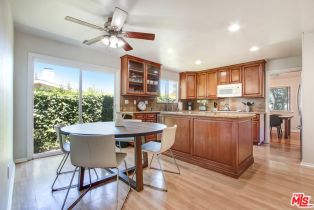 Single Family Residence, 24648 Eilat st, Woodland Hills, CA 91367 - 5