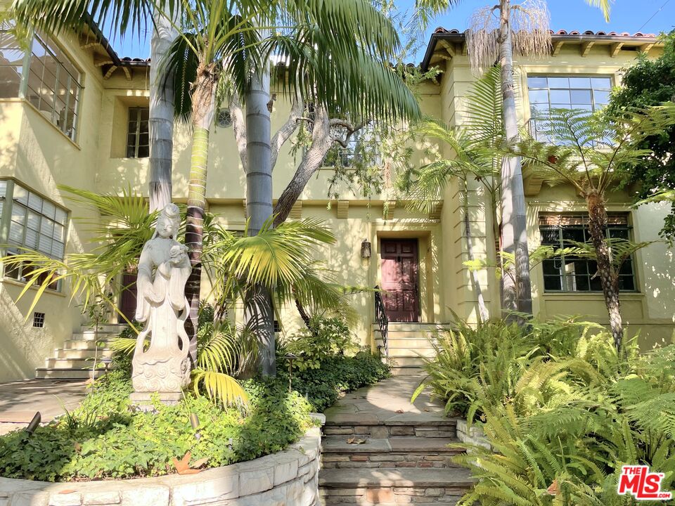 , 8415 FOUNTAIN ave, West Hollywood , CA 90069 - 1