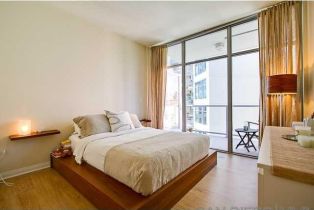 , 206 Park blvd, San Diego, CA 92101 - 6