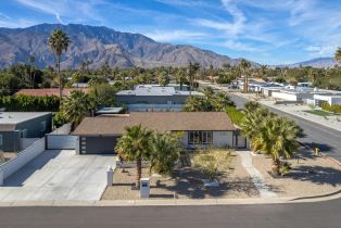Single Family Residence, 2391 San Antonio rd, Palm Springs, CA 92262 - 2