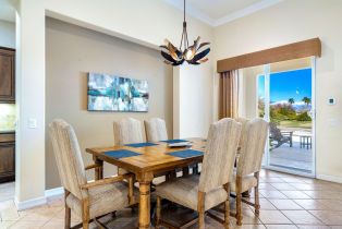 Single Family Residence, 323 Loch Lomond rd, Rancho Mirage, CA 92270 - 17