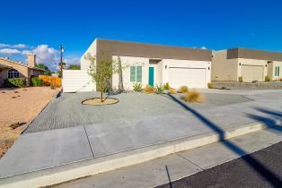 Single Family Residence, 15121 Manzana, Desert Hot Springs, CA 92240 - 2