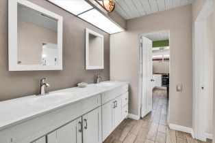 Condominium, 1111 Palm Canyon dr, Palm Springs, CA 92264 - 11