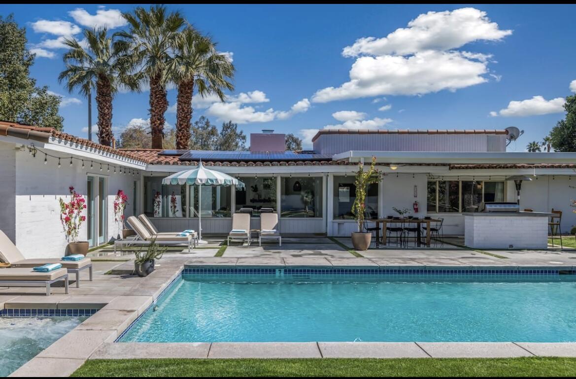 Single Family Residence, 801 S Sunrise way, Palm Springs, CA 92264 - 1