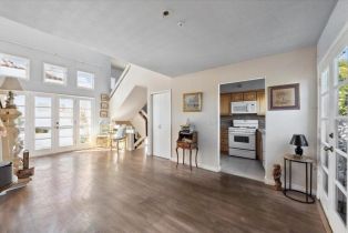 Condominium, 8562 West Knoll dr, West Hollywood , CA 90069 - 7