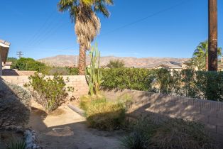 Single Family Residence, 65565 Acoma ave, Desert Hot Springs, CA 92240 - 10
