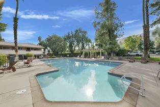 Condominium, 2860 Los Felices rd, Palm Springs, CA 92262 - 2