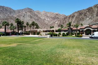 , 48770 Via Sierra, La Quinta, CA 92253 - 5
