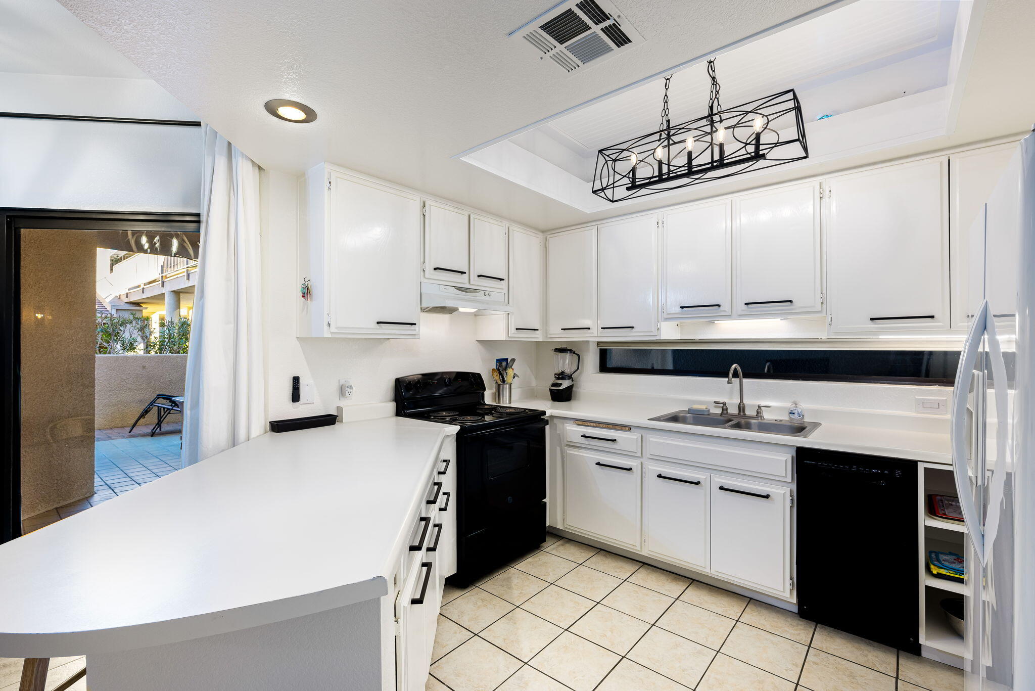 Condominium, 255 Avenida Caballeros, Palm Springs, CA 92262 - 1