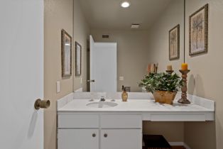 Condominium, 215 Calle Bravo, Palm Springs, CA 92264 - 17