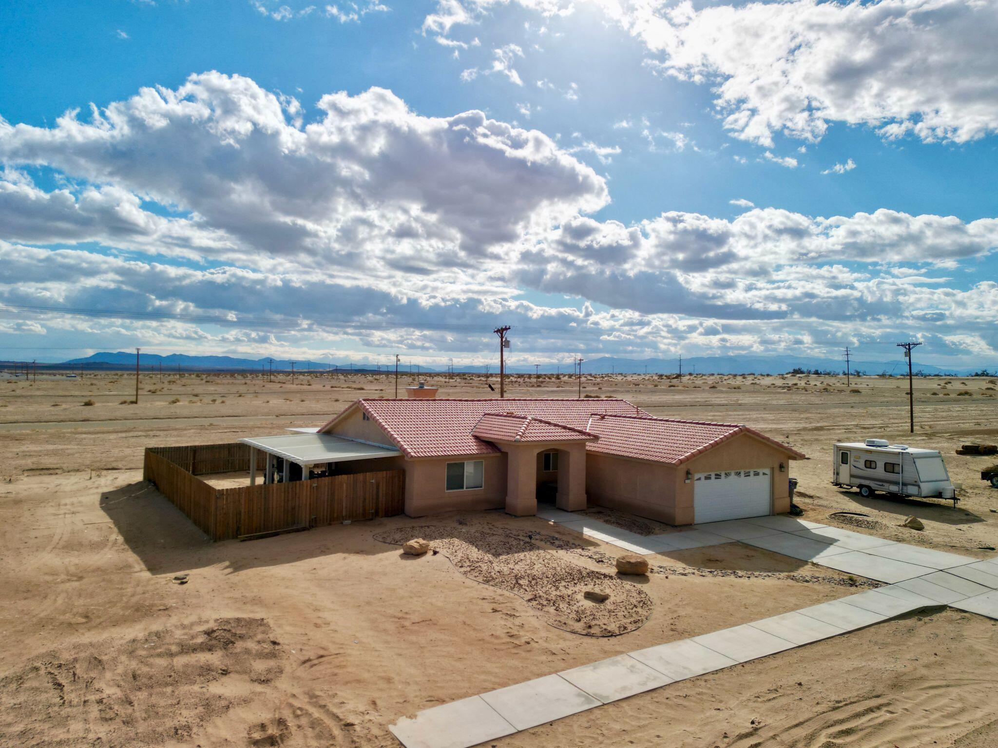 Single Family Residence, 1365 Curtis ave, Thermal, CA 92274 - 1