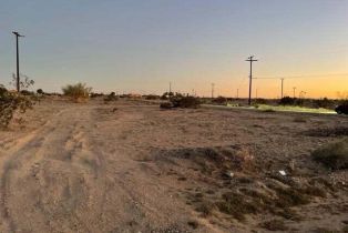 , 2502 Sea Haven ave, Thermal, CA 92274 - 5