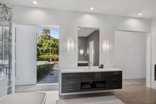 Single Family Residence, 425 Via Las Palmas, Palm Springs, CA 92262 - 45