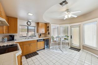 Single Family Residence, 48121 Calle Seranas, La Quinta, CA 92253 - 12