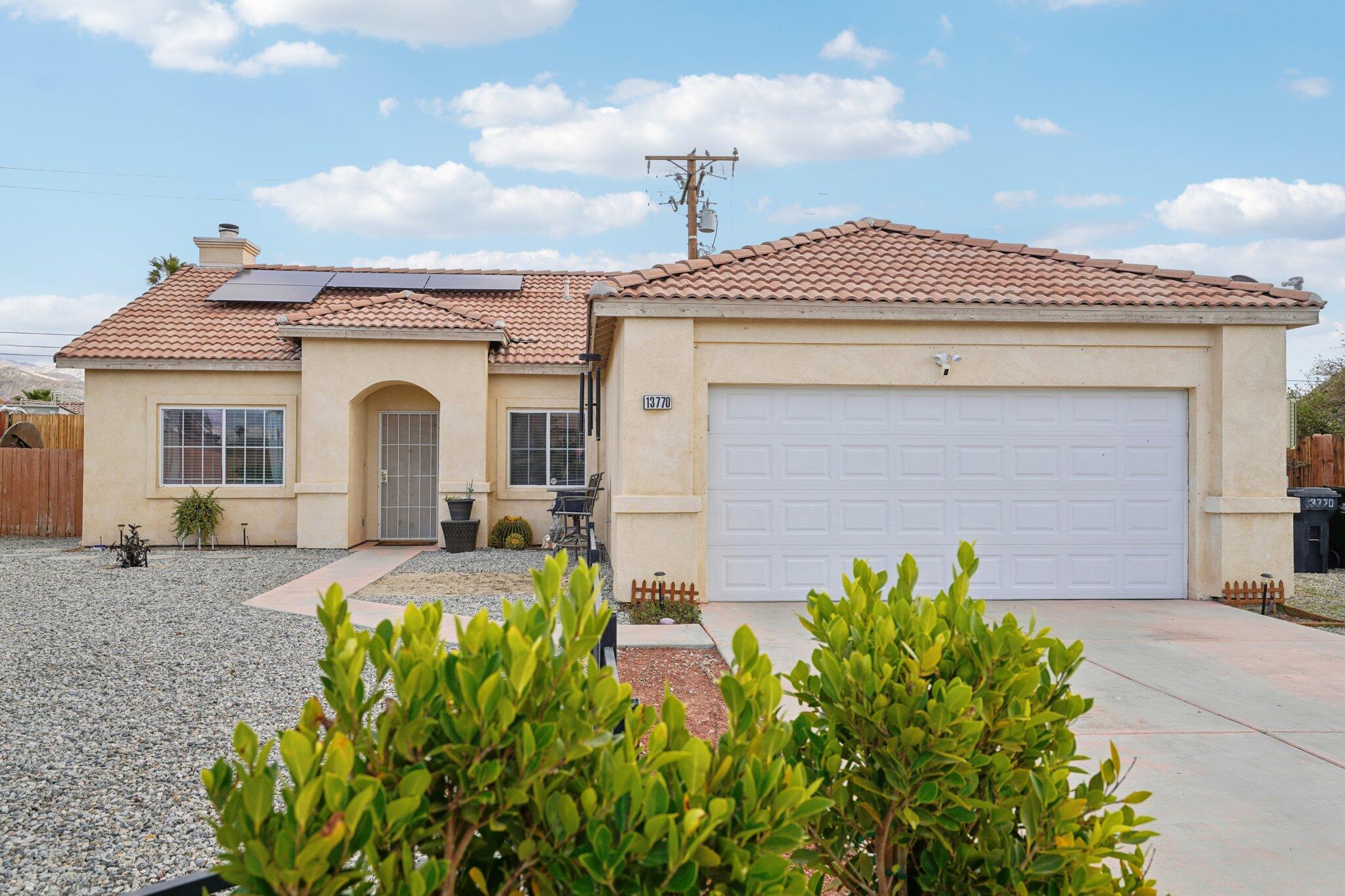 Single Family Residence, 13770 Cactus dr, Desert Hot Springs, CA 92240 - 1