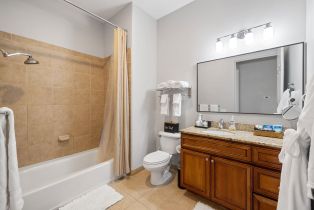 Condominium, 50700 Santa Rosa plz, La Quinta, CA 92253 - 17