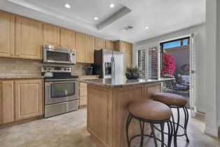Condominium, 38921 Wisteria dr, Palm Desert, CA 92211 - 9