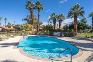 Condominium, 2561 N Whitewater Club dr, Palm Springs, CA 92262 - 2