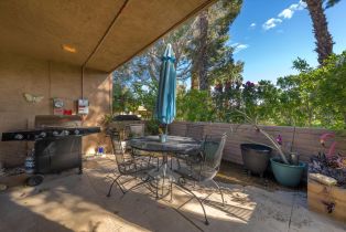 Condominium, 2561 N Whitewater Club dr, Palm Springs, CA 92262 - 8