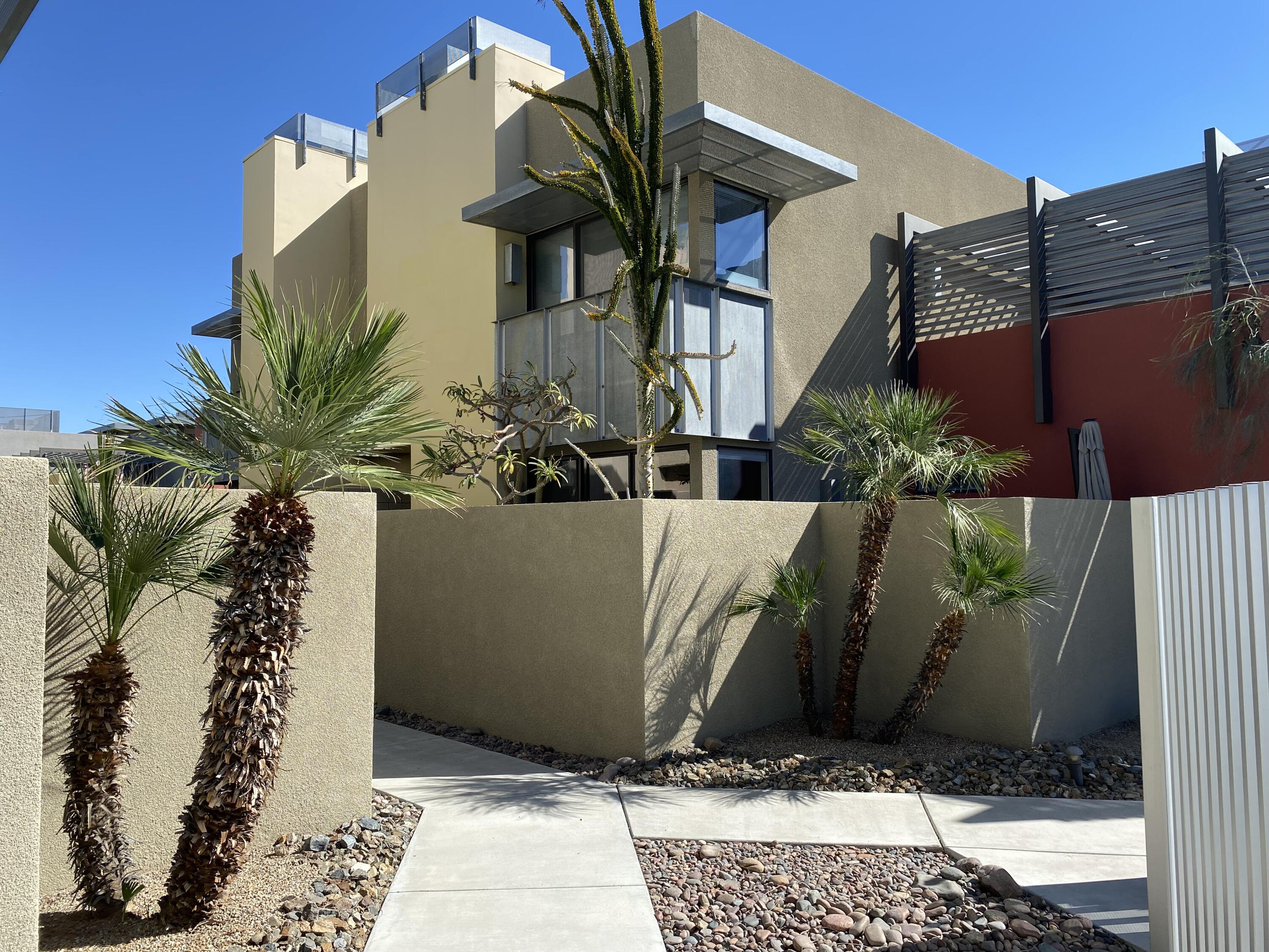 Condominium, 683 Arenas rd, Palm Springs, CA 92262 - 1