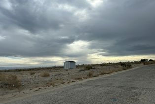 , 2662 Morro ave, Thermal, CA 92274 - 4