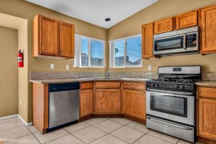 Single Family Residence, 9210 Calle Barranca, Desert Hot Springs, CA 92240 - 4
