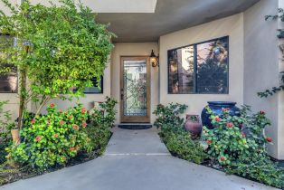 Condominium, 54564 Oak Tree, La Quinta, CA 92253 - 4