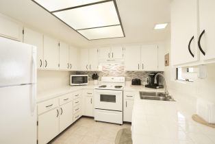 Condominium, 5301 Waverly dr, Palm Springs, CA 92264 - 5