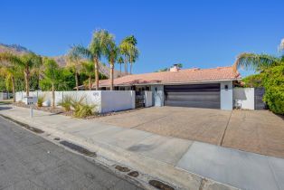 Single Family Residence, 690 Sierra way, Palm Springs, CA 92264 - 2