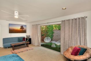 Single Family Residence, 690 Sierra way, Palm Springs, CA 92264 - 25