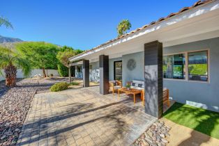 Single Family Residence, 690 Sierra way, Palm Springs, CA 92264 - 4