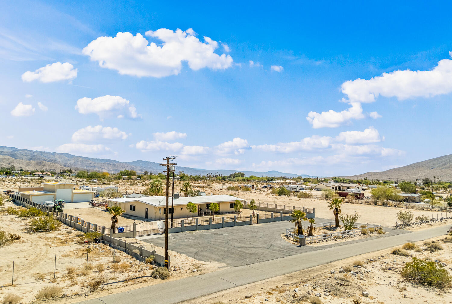 Single Family Residence, 30400 Happy Valley dr, Desert Hot Springs, CA 92241 - 1