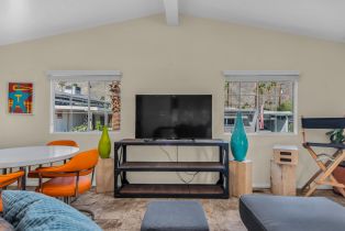 , 90 Caravan st, Palm Springs, CA 92264 - 2