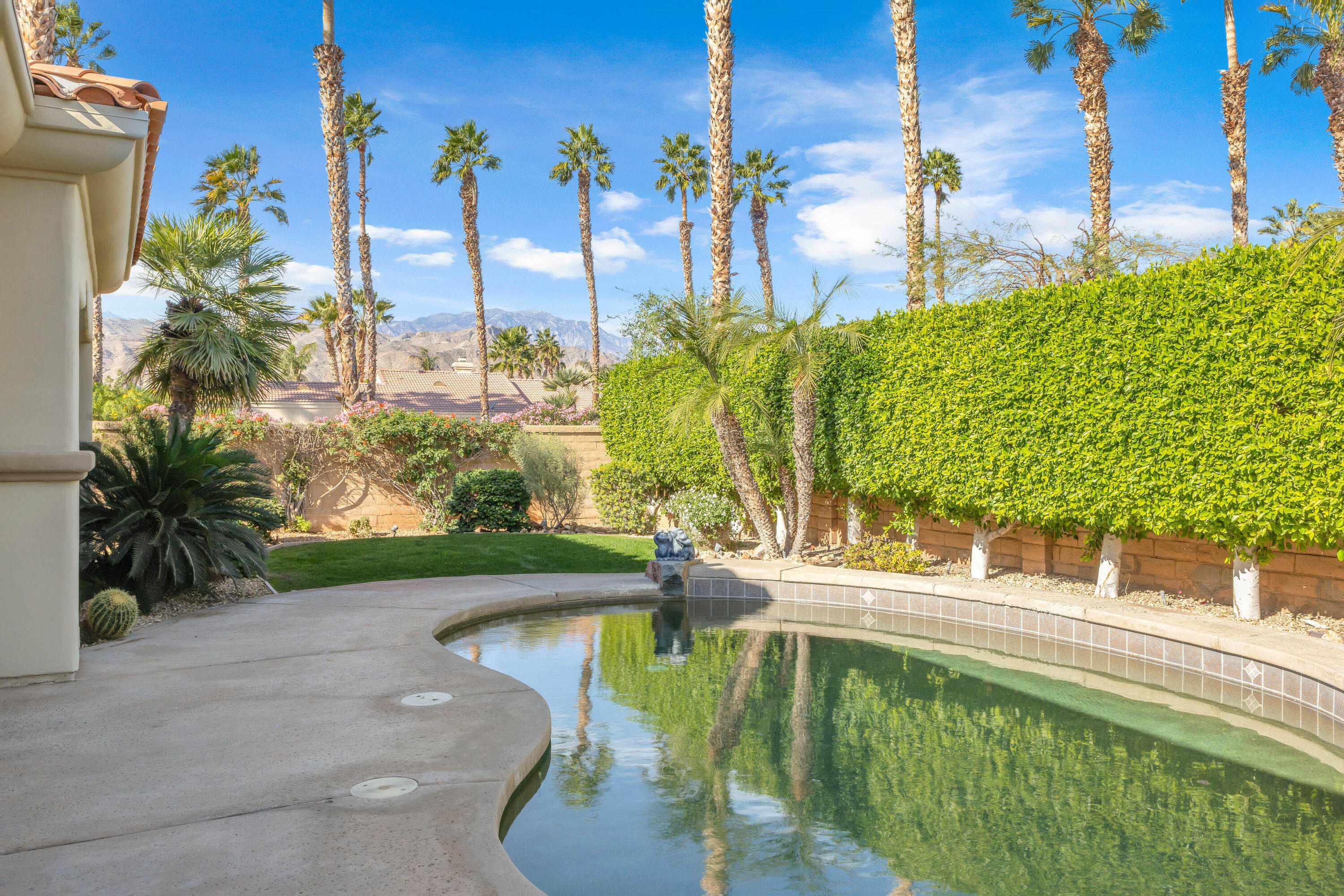 Single Family Residence, 2 Mesquite Ridge ln, Rancho Mirage, CA 92270 - 1