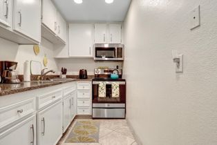 Condominium, 470 Villa ct, Palm Springs, CA 92262 - 11