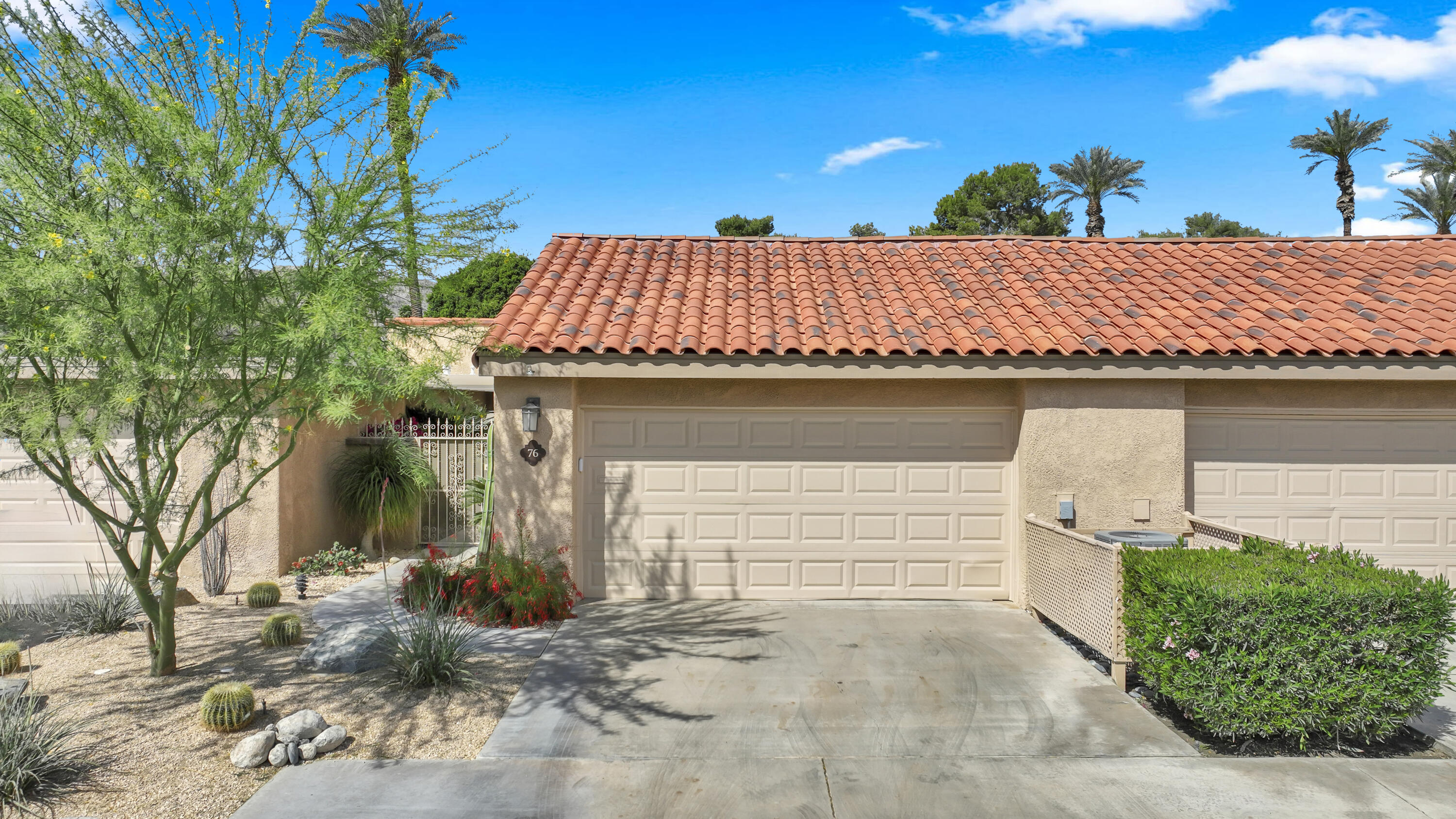 Condominium, 76 La Ronda dr, Rancho Mirage, CA 92270 - 1