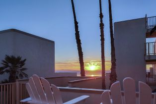 Condominium, 711 Pacific Coast Highway, Huntington Beach, CA  Huntington Beach, CA 92648