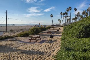 Condominium, 711 Pacific Coast hwy, Huntington Beach, CA 92648 - 36