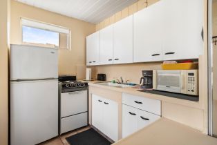 Condominium, 1111 Palm Canyon dr, Palm Springs, CA 92264 - 14