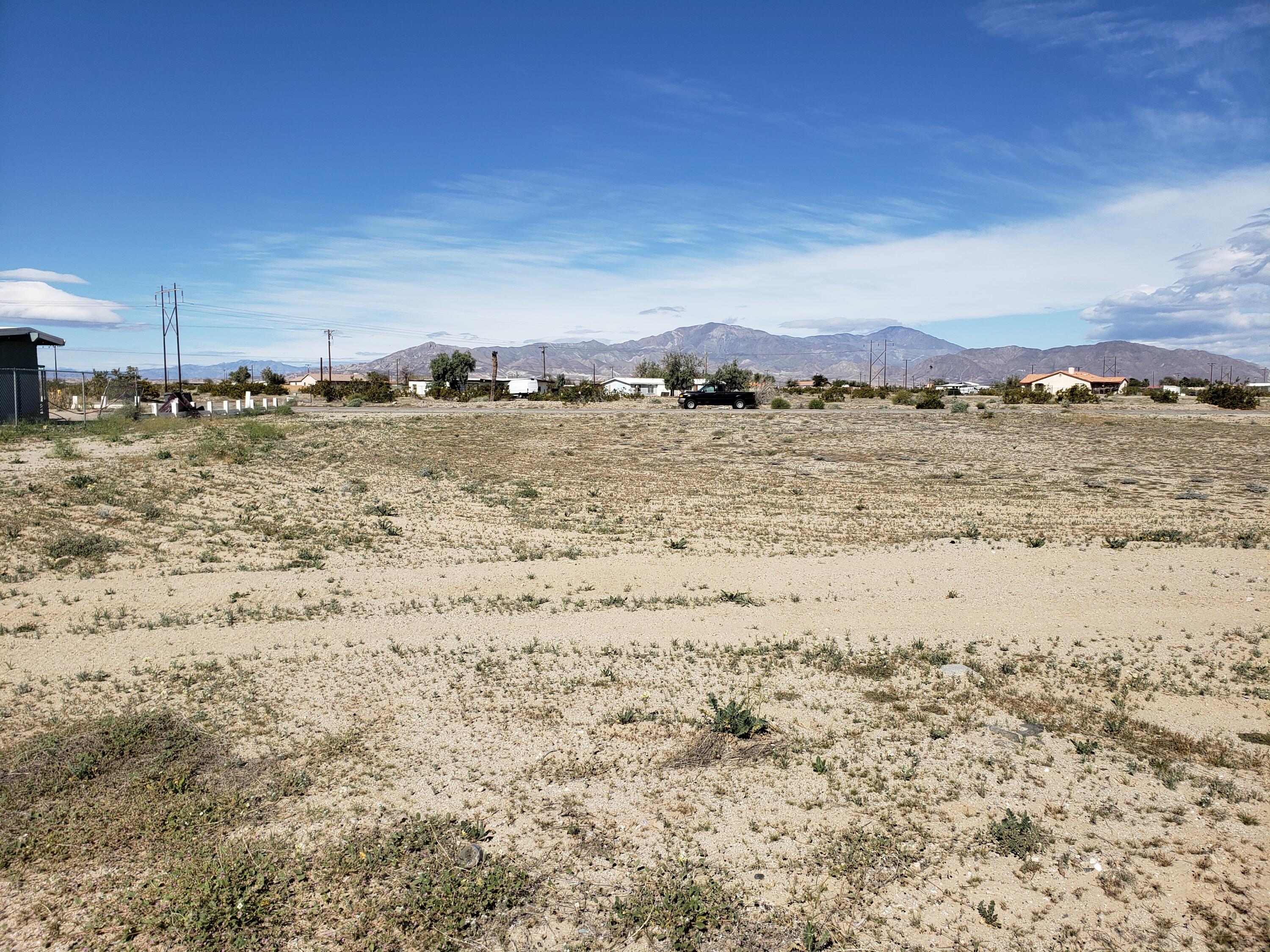 , 2324 Marina dr, Thermal, CA 92274 - 1