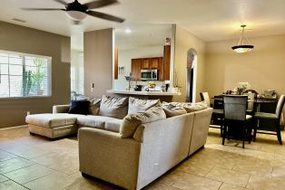 Single Family Residence, 13569 Caliente dr, Desert Hot Springs, CA 92240 - 10