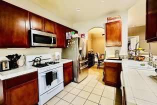 Single Family Residence, 13569 Caliente dr, Desert Hot Springs, CA 92240 - 13