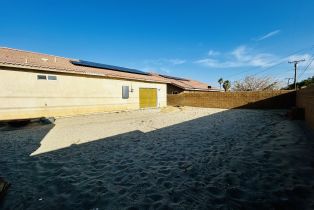 Single Family Residence, 13569 Caliente dr, Desert Hot Springs, CA 92240 - 47