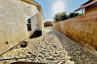 Single Family Residence, 13569 Caliente dr, Desert Hot Springs, CA 92240 - 50