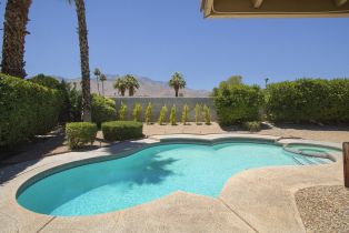 Single Family Residence, 943 Calle Loro, Palm Springs, CA 92262 - 2