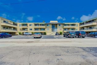 Condominium, 1645 Emerald st, San Diego, CA 92109 - 3