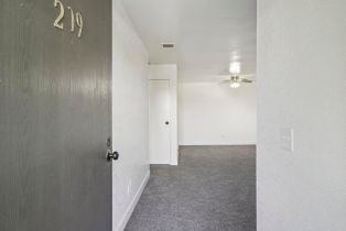 Condominium, 2825 Los Felices rd, Palm Springs, CA 92262 - 2