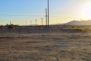 , 2892 Crystal Lake ave, Thermal, CA 92274 - 8