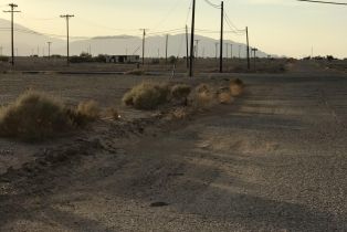 , 2034 Jefferson ave, Thermal, CA 92274 - 4